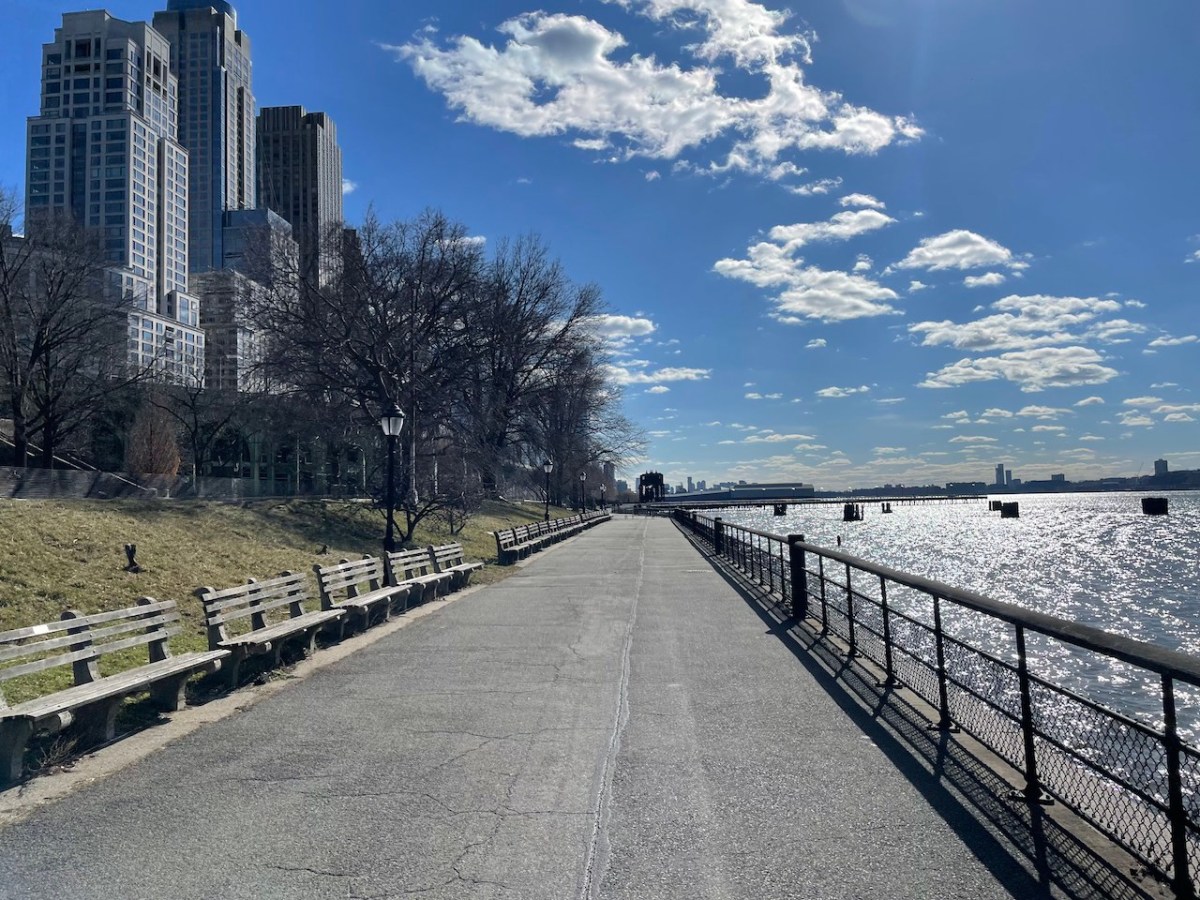 Central Park to Battery Park: Biking on the Hudson River Greenway in NY